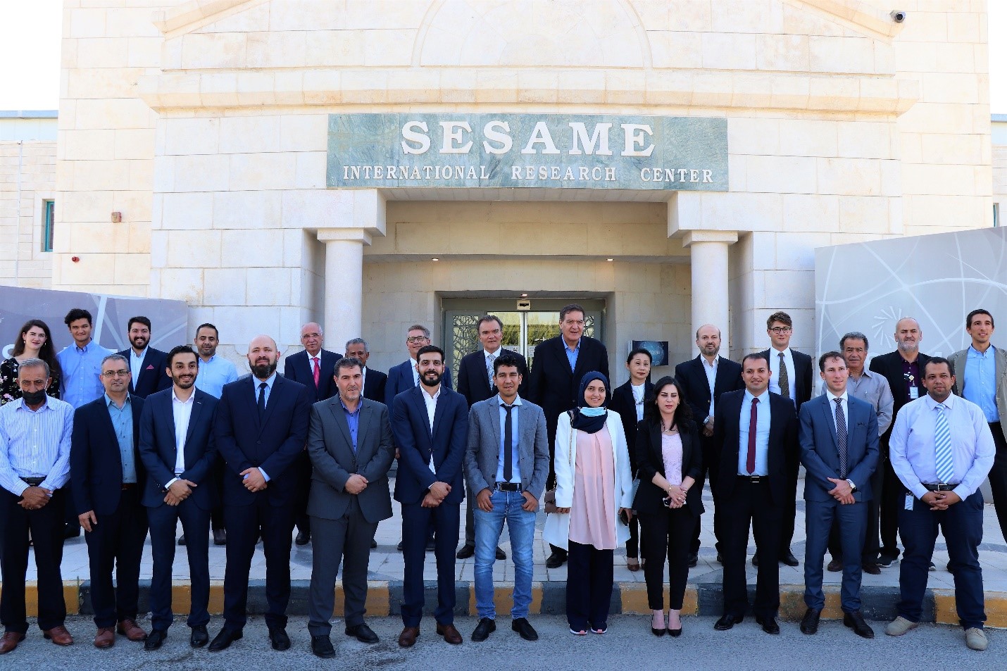 © SESAME 2021: Attendees in the inauguration of the MS Beamline